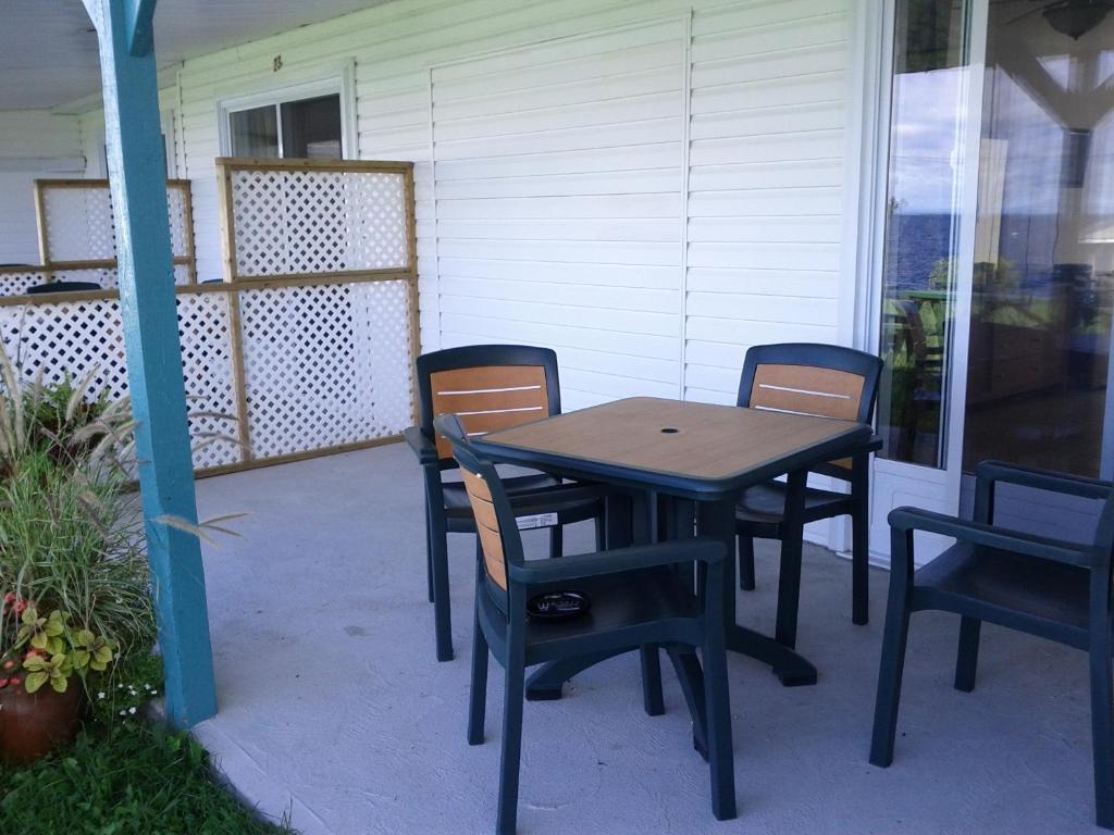 Motel Lac St-Jean Chambord Rom bilde